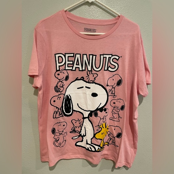 Peanuts Snoopy Pink Graphic tee shirt - Picture 1 of 4